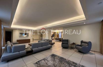 Penthouse - 5 Bedrooms - 6 Bathrooms for rent in Onaiza Street - Diplomatic Area - Doha