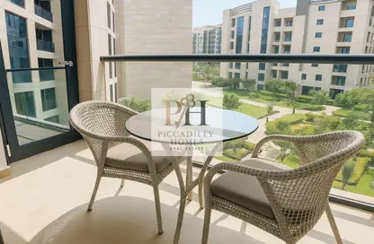 شقة - 2 غرف نوم - 3 حمامات للايجار في T بلوك - شارع المنارة - السد - الدوحة