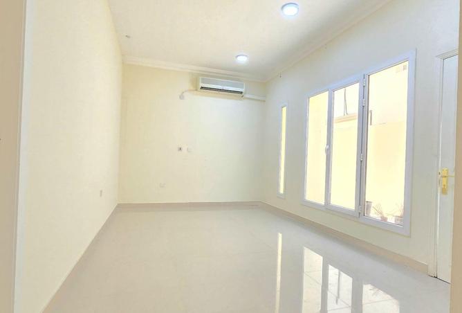56723685 - Property Main Image