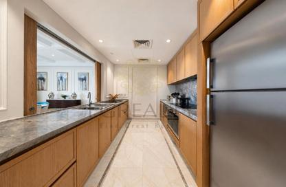 Apartment - 3 Bedrooms - 4 Bathrooms for sale in Al Mayyas by Al Mirqab Living - Porto Arabia - The Pearl Island - Doha Apartment - 3 Bedrooms - 4 Bathrooms for sale in Al Mayyas by Al Mirqab Living - Porto Arabia - The Pearl Island - Doha