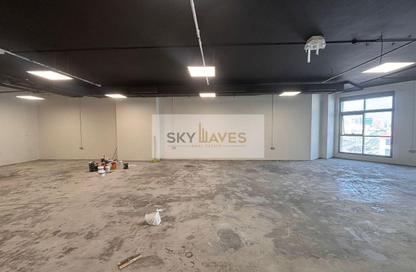 Office Space - Studio - 2 Bathrooms for rent in Banks street - Musheireb - Doha