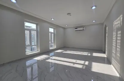 مجمع سكني - 4 غرف نوم - 4 حمامات للايجار في مريخ - المريخ - الدوحة