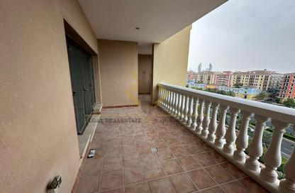 Apartment - 2 Bedrooms - 3 Bathrooms for rent in East Porto Drive - Porto Arabia - The Pearl Island - Doha