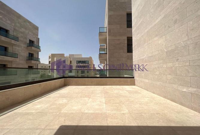 1012327 - Property Image 2