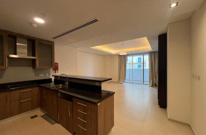 Apartment - Studio - 1 Bathroom for rent in Viva West - Viva Bahriyah - The Pearl Island - Doha
