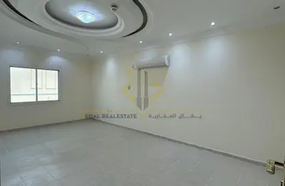 شقة - 2 غرف نوم - 2 حمامات للايجار في منطقة مويثر - الريان - الدوحة