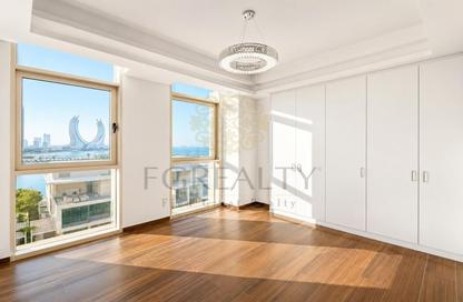Apartment - 2 Bedrooms - 3 Bathrooms for rent in Crystal Residence - Gewan Island - The Pearl Island - Doha