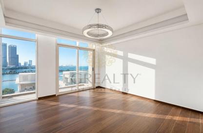 Apartment - 2 Bedrooms - 3 Bathrooms for rent in Crystal Residence - Gewan Island - The Pearl Island - Doha