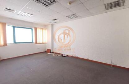 Office Space - Studio - 2 Bathrooms for rent in Musheireb Tower - Musheireb - Musheireb - Doha