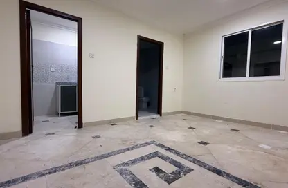 Apartment - 1 Bathroom for rent in Al Kharaitiyat - Al Kharaitiyat - Umm Salal Mohammed