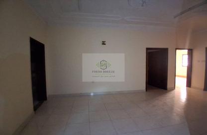 Apartment - 3 Bedrooms - 2 Bathrooms for rent in Al Mansoura - Al Mansoura - Doha