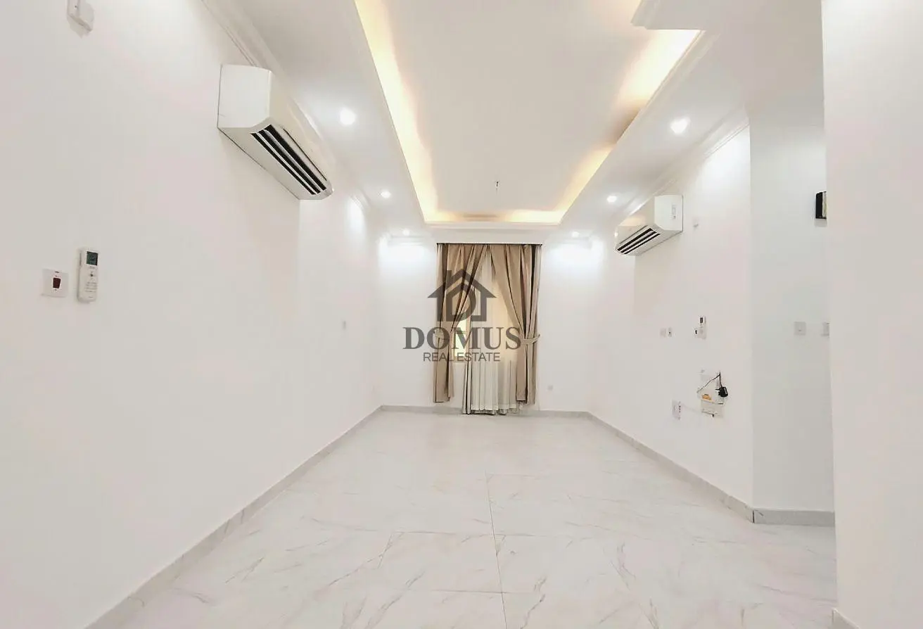 63810305 - Property Main Image