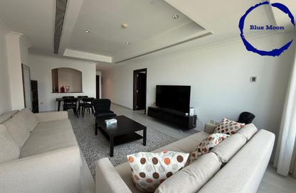 Apartment - 1 Bedroom - 2 Bathrooms for rent in East Porto Drive - Porto Arabia - The Pearl Island - Doha