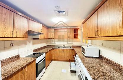 Apartment - 3 Bedrooms - 3 Bathrooms for rent in Al Sadd Road - Al Sadd - Doha Apartment - 3 Bedrooms - 3 Bathrooms for rent in Al Sadd Road - Al Sadd - Doha