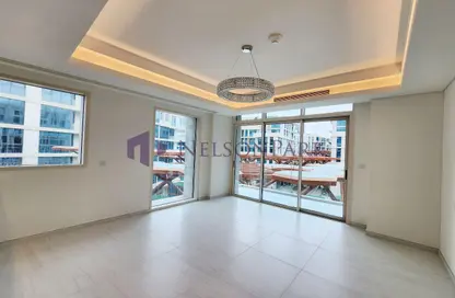Apartment - 1 Bedroom - 2 Bathrooms for sale in Crystal Residence - Gewan Island - The Pearl Island - Doha