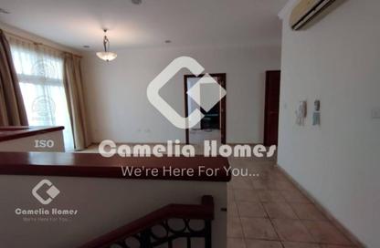 Villa - 3 - 4 for rent in Umm Al Seneem Street - Ain Khaled - Doha