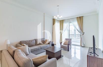 Apartment - 2 Bedrooms - 3 Bathrooms for rent in Viva West - Viva Bahriyah - The Pearl Island - Doha