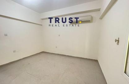 Apartment - 3 - 3 for rent in Hadramout Street - Doha Al Jadeed - Doha