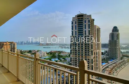 شقة - 3 غرف نوم - 4 حمامات للايجار في ابراج باي - منطقة الأبراج - جزيرة اللؤلؤة - الدوحة