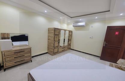 Apartment - 2 Bedrooms - 2 Bathrooms for rent in Thabit Bin Zaid Street - Al Mansoura - Doha
