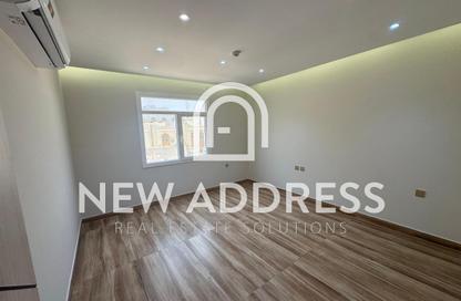 Apartment - 2 Bedrooms - 2 Bathrooms for rent in Madinat Khalifa - Doha