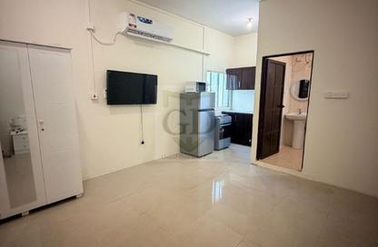 Apartment - Studio - 1 Bathroom for rent in Hazm Al Markhiya - Doha
