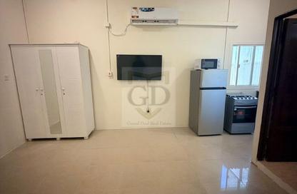 Apartment - Studio - 1 Bathroom for rent in Hazm Al Markhiya - Doha