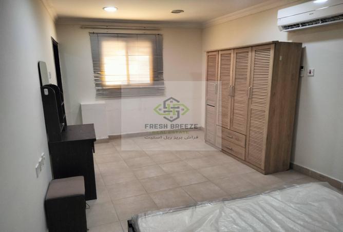 998192 - Property Image 2