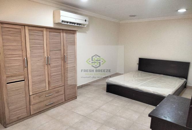 998192 - Property Main Image