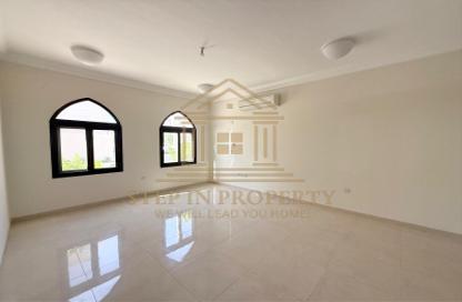 Villa - 4 Bedrooms - 5 Bathrooms for rent in Al Messila - Al Messila - Doha