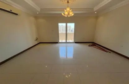 Apartment - 2 Bedrooms - 2 Bathrooms for rent in Aabdullah Bin Sultan Al Thani - C-Ring Road - Al Sadd - Doha