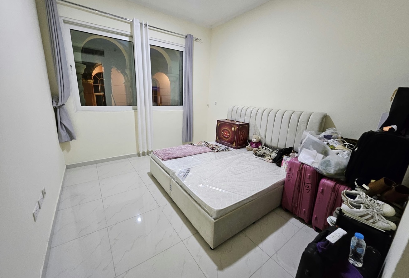2 Bedroom Fully Furnished Pool View thumbnail 4