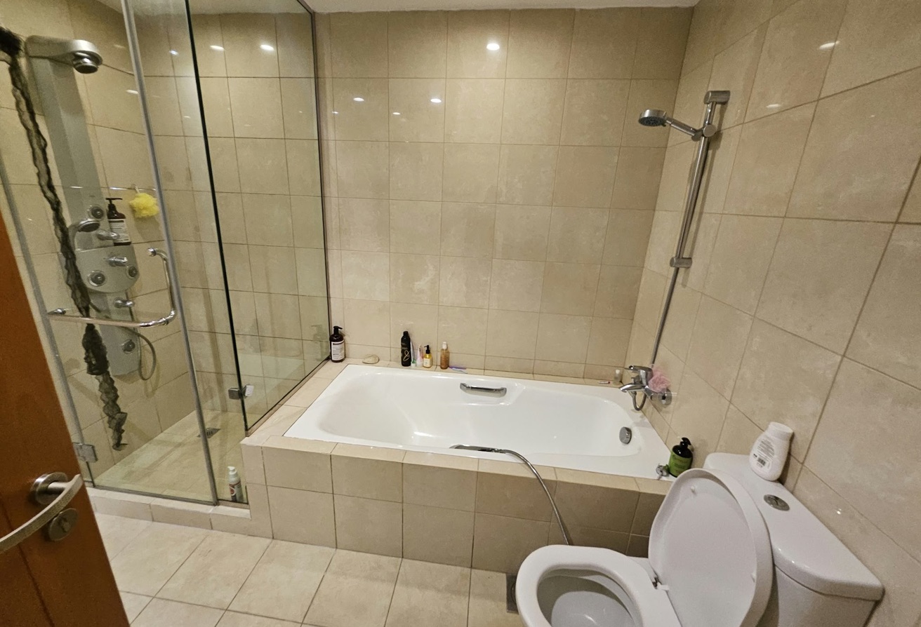 2 Bedroom Fully Furnished Pool View thumbnail 10