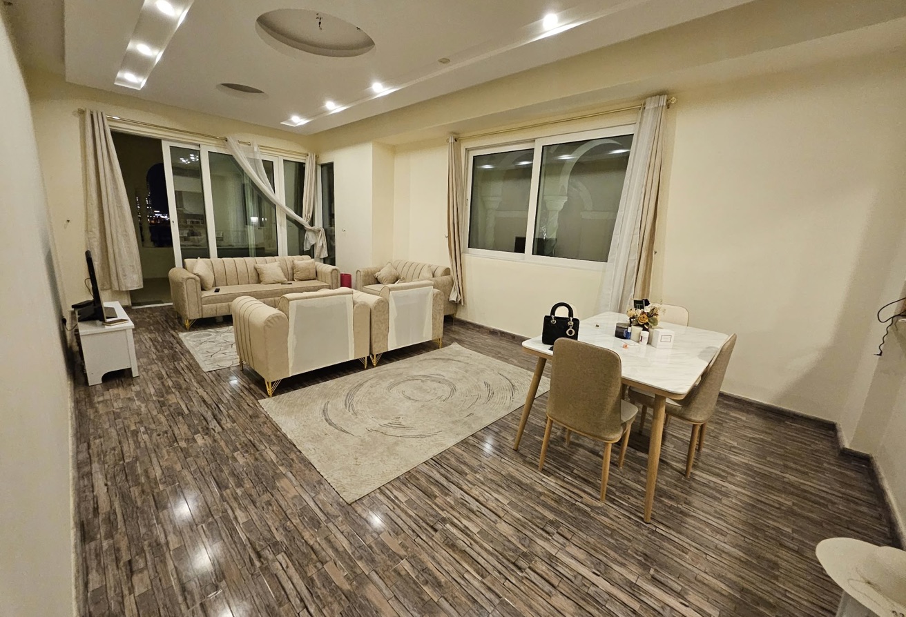 2 Bedroom Fully Furnished Pool View thumbnail 2