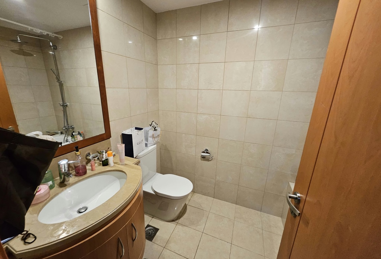 2 Bedroom Fully Furnished Pool View thumbnail 11