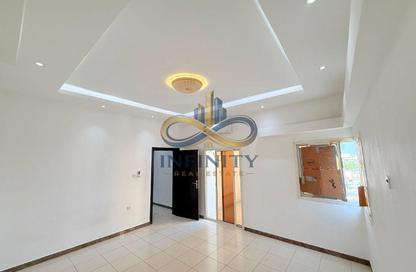 Apartment - 5 - 3 for rent in Umm Ghwailina Comm - Umm Ghuwalina - Umm Ghuwailina - Doha Apartment - 5 - 3 for rent in Umm Ghwailina Comm - Umm Ghuwalina - Umm Ghuwailina - Doha