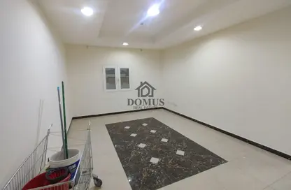 Apartment - 1 Bedroom - 1 Bathroom for rent in Anas Street - Fereej Bin Mahmoud North - Fereej Bin Mahmoud - Doha