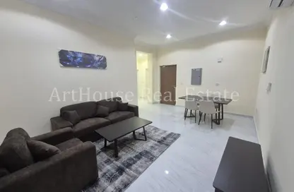 شقة - 2 غرف نوم - 2 حمامات للايجار في مجمع الخور - الخور