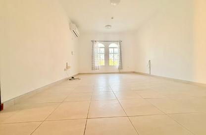 Apartment - 2 Bedrooms - 2 Bathrooms for rent in Old Airport Residential Apartments - Old Airport Road - Doha