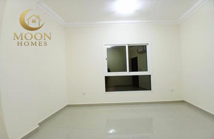 Apartment - 2 Bedrooms - 2 Bathrooms for rent in Al Mansoura - Al Mansoura - Doha