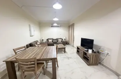 Apartment - 2 Bedrooms - 2 Bathrooms for rent in Al Mansoura - Al Mansoura - Doha