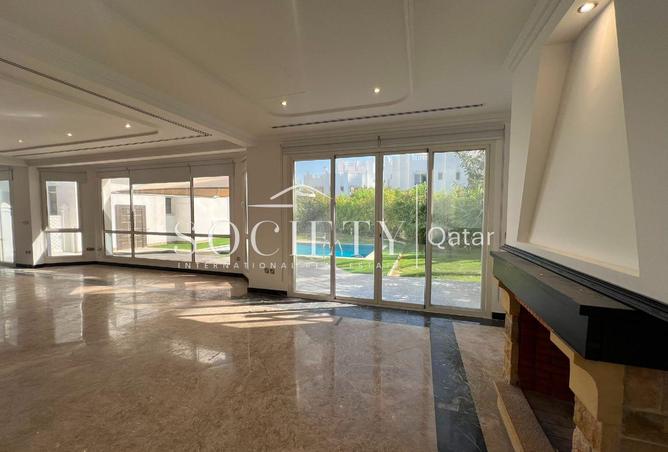 61002372 - Property Image 2