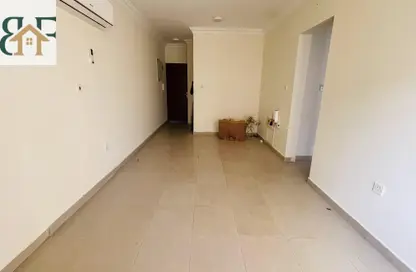 Apartment - 2 Bedrooms - 2 Bathrooms for rent in Al Mansoura - Al Mansoura - Doha