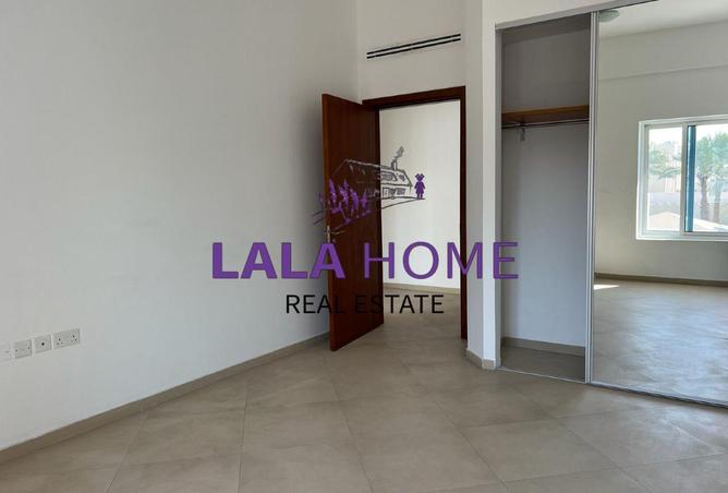 53053158 - Property Image 2