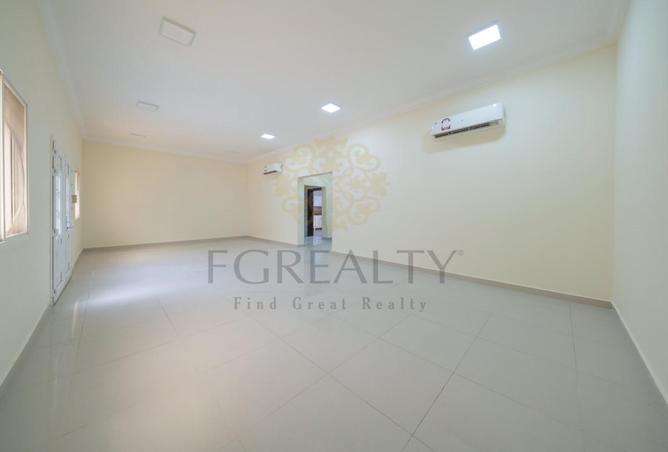 53472151 - Property Image 2