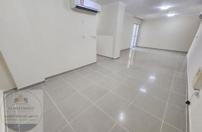 Apartment - 3 Bedrooms - 3 Bathrooms for rent in Al Nasr Street - Al Nasr - Doha