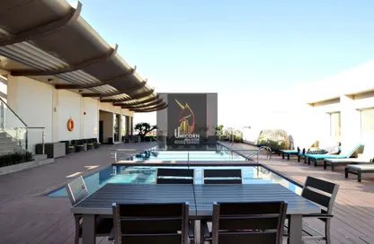 Apartment - 2 Bedrooms - 3 Bathrooms for rent in Al Sadd Road - Al Sadd - Doha