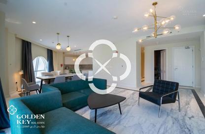 Penthouse - 3 Bedrooms - 5 Bathrooms for rent in Floresta Gardens - Floresta Gardens - The Pearl Island - Doha