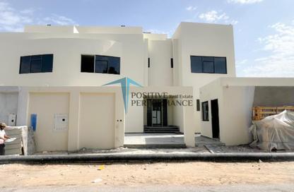 Villa - 6 Bedrooms - 5 Bathrooms for rent in West Bay Villas - West Bay - West Bay - Doha