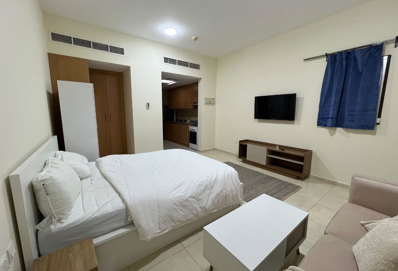 Studio fully furnished only in 4200 including bill thumbnail 2